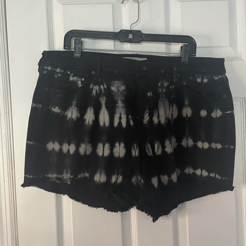 Torrid Vintage Stretch Black Tie Dye Shorts - Picture 9 of 15